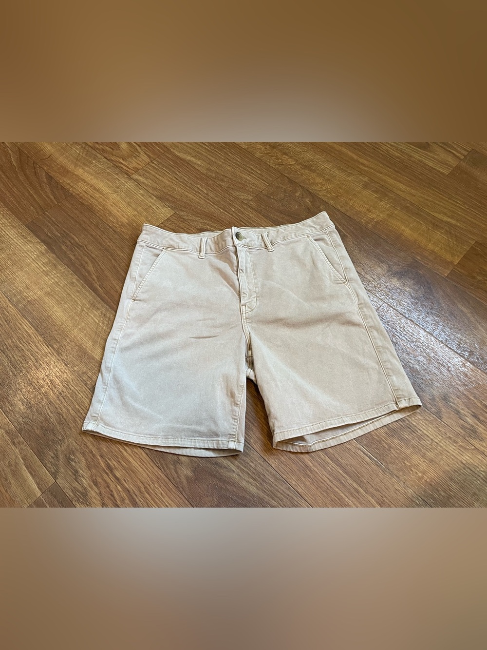 American Eagle Women’s Size 14 Khaki Bermuda Chino Shorts Stretch Trouser 36 W